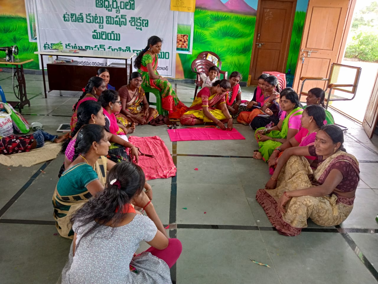 Free sewing machine training session